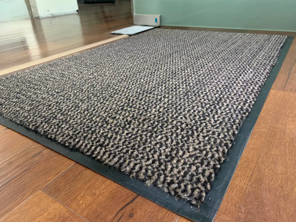 Non-Slip Cut-Pile PVC Entrance Door Mat With PVC Backing