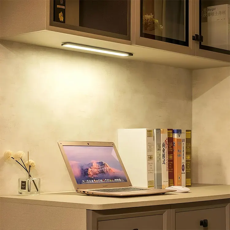 Motion-Sensor Rechargeable Aluminum LED Cabinet Light 0.6-2.5W