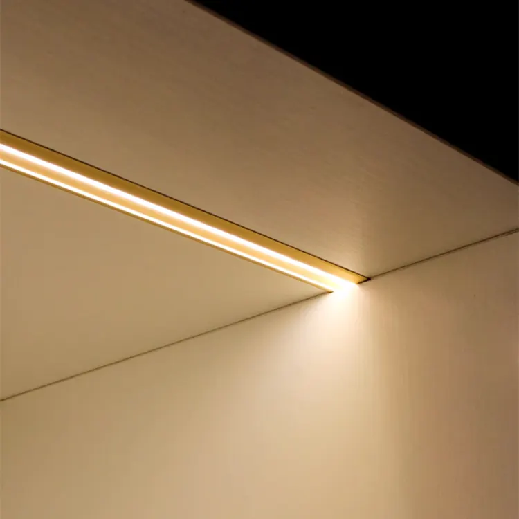 Anti-Glare Recessed Plastic LED Cabinet Light 7W 12V