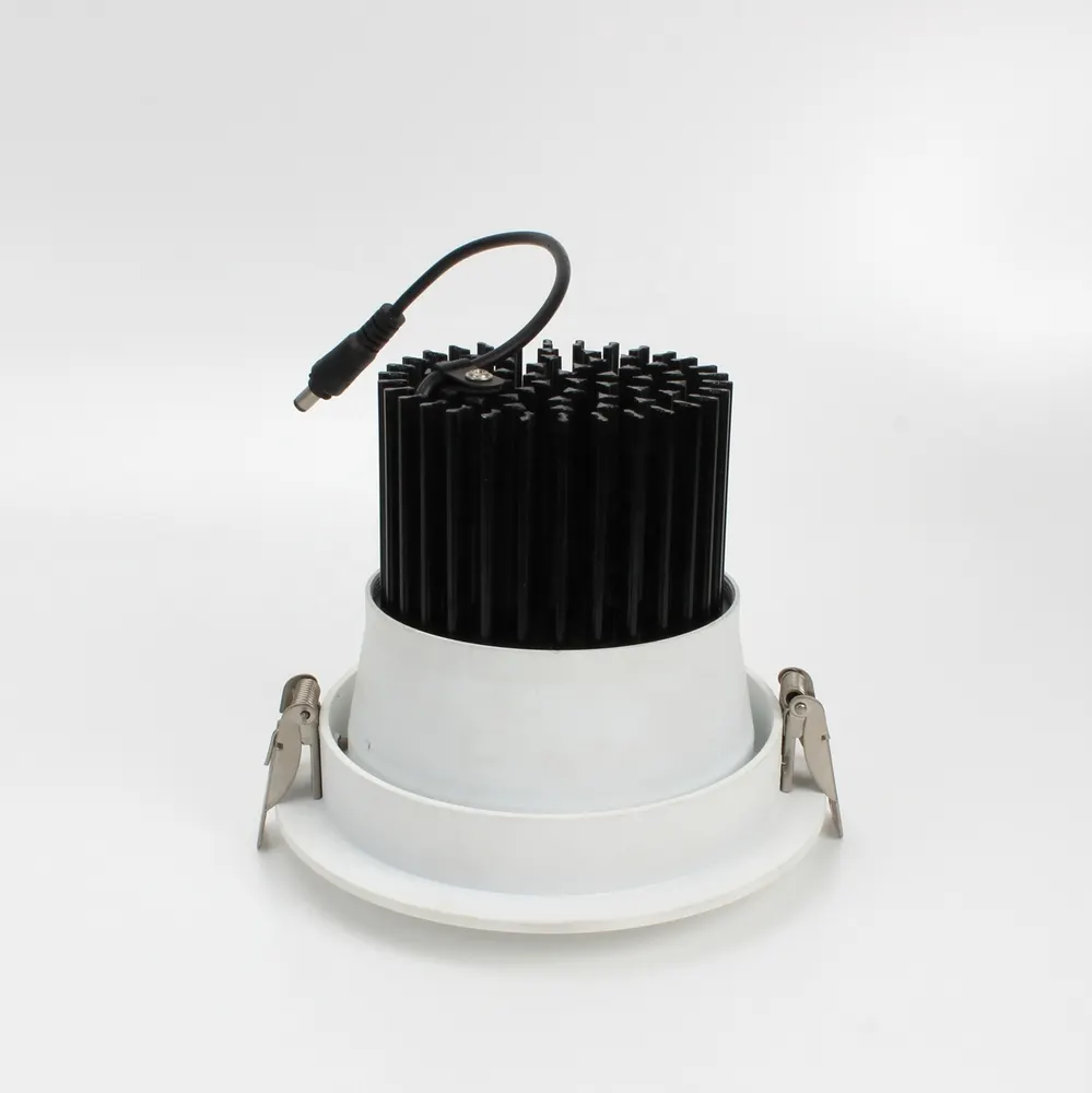 Adjustable Recessed Aluminum LED Downlight 8W
