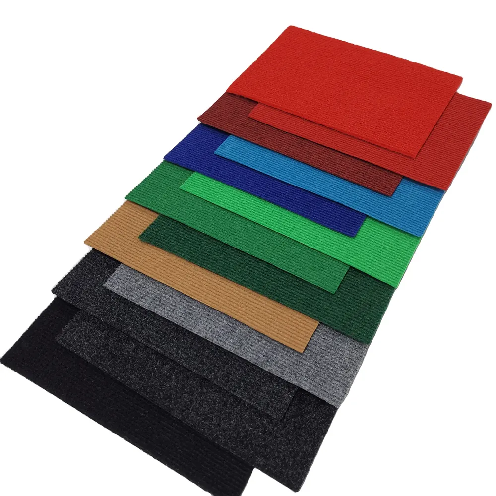 Red Polyester Carpet Roll 2-6mm Thick With Latex Backing