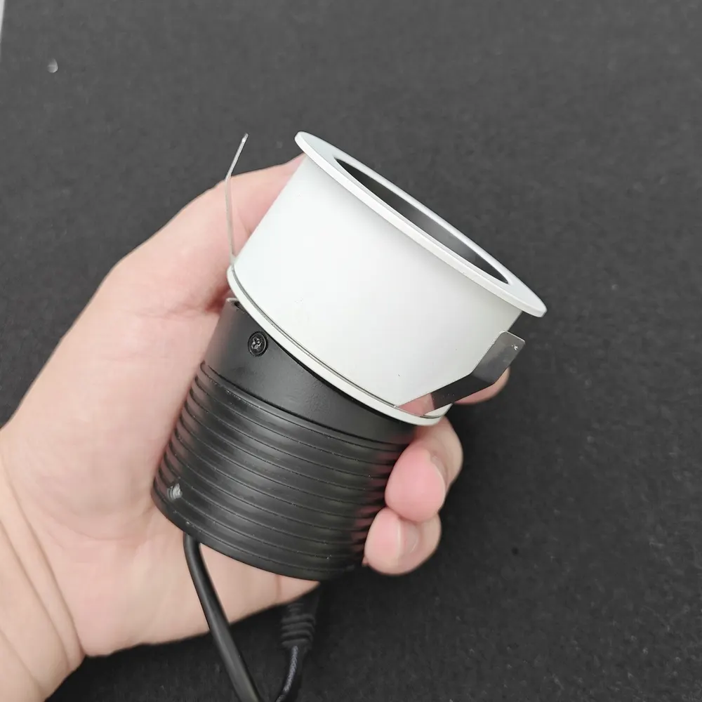 Dimmable Recessed Round LED Downlight Black/White 3W 3in product sample