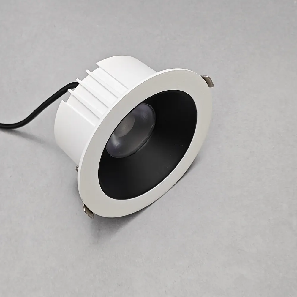 Adjustable Recessed Round LED Downlight 12-40W