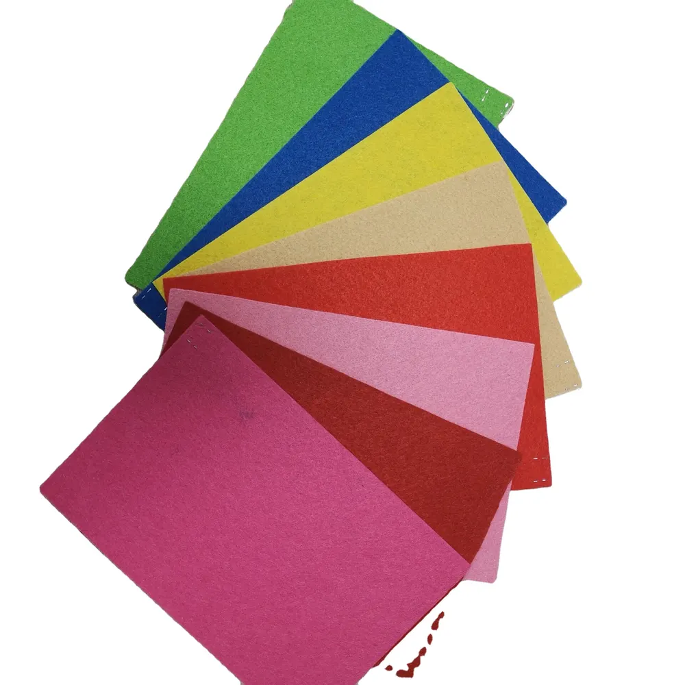 Nonwoven White/Red/Blue Polyester Exhibition And Event Carpet 1-4mm Thick
