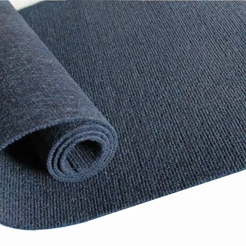 Nonwoven Ribbed Red Polyester Carpet Roll