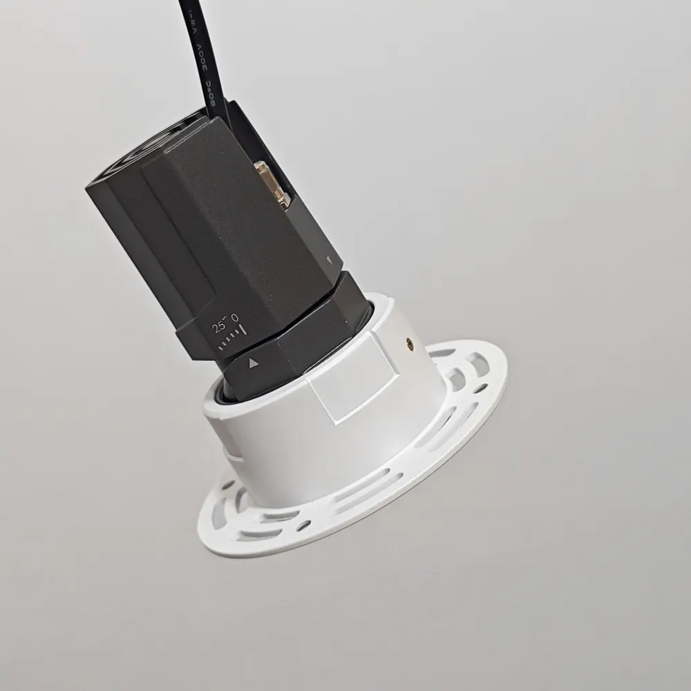 Adjustable Trimless Dimmable Recessed LED Downlight 7-30W product sample