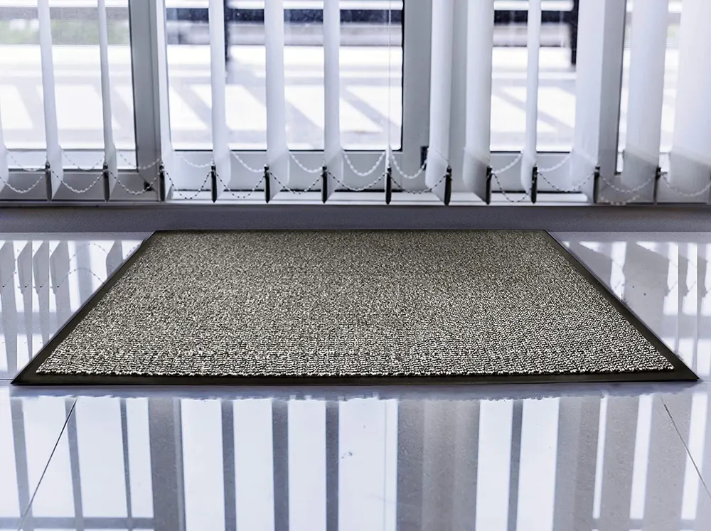 Cut-Pile Polypropylene Entrance Door Mat With PVC Backing