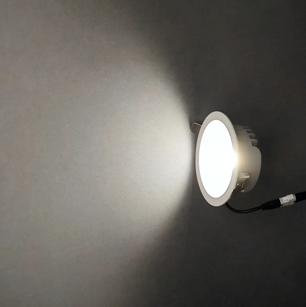 Trimless Recessed Aluminum LED Downlight White 8-40W 75mm product sample