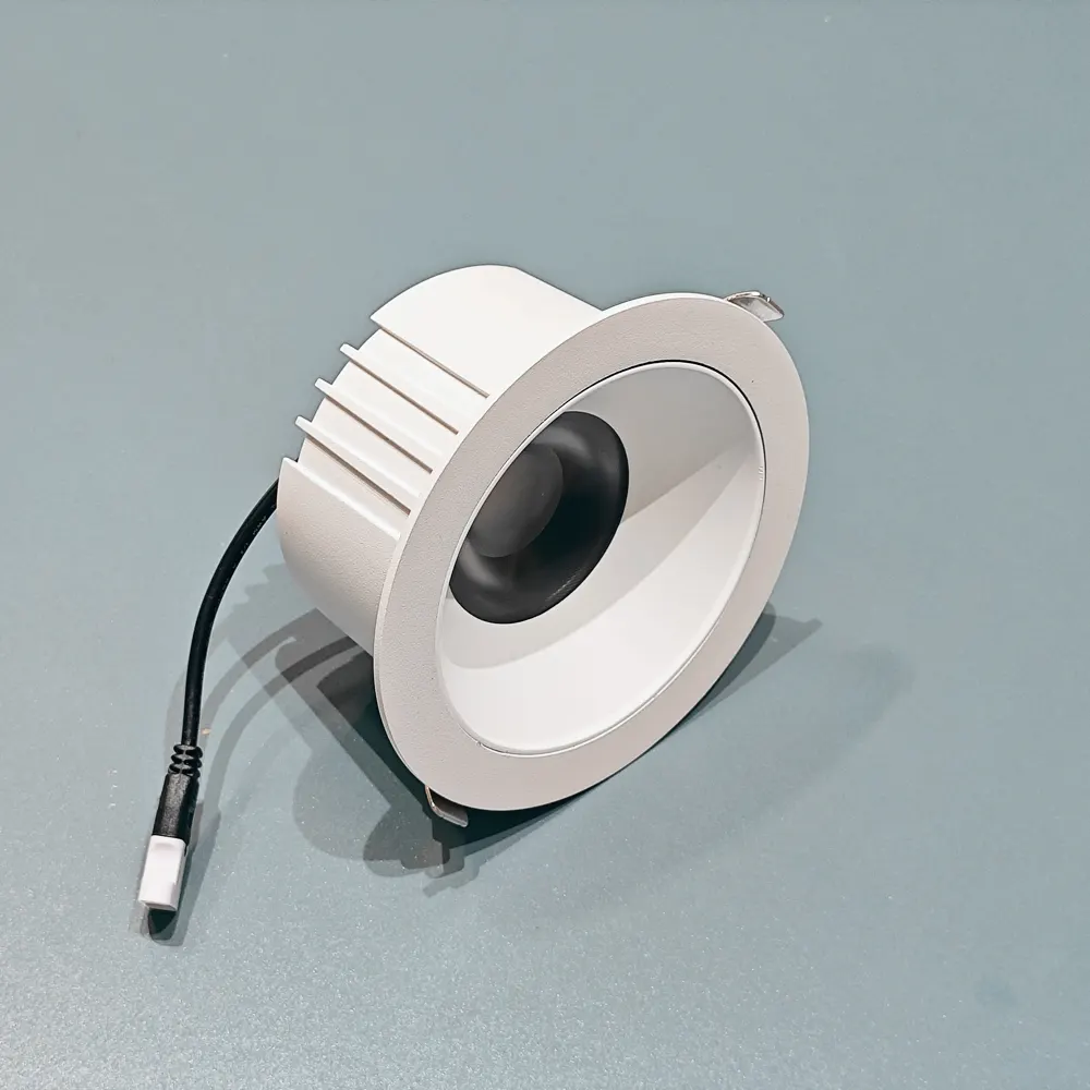 Anti-Glare Adjustable Dimmable Recessed LED Downlight 12-40W