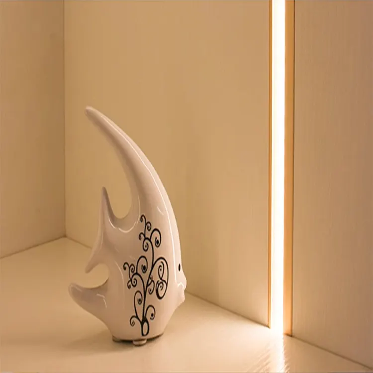 Anti-Glare Recessed Plastic LED Cabinet Light 7W 12V
