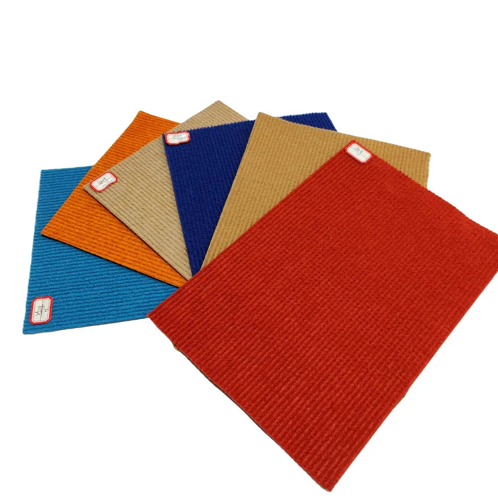 Nonwoven Ribbed Red Polyester Carpet Roll