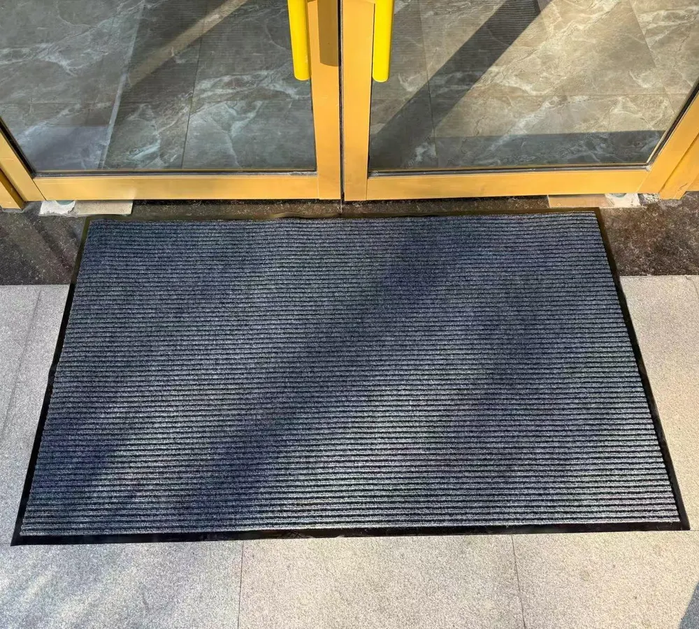 Polyester Entrance Door Mat 4-8mm Thick With PVC Backing