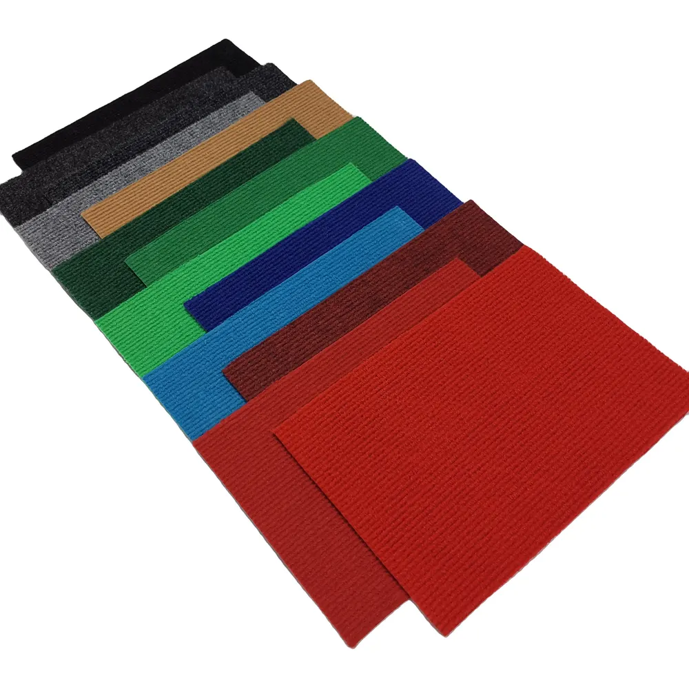 Red Polyester Carpet Roll 2-6mm Thick With Latex Backing